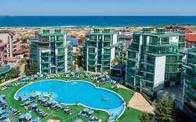 Amur De Lux Apartments